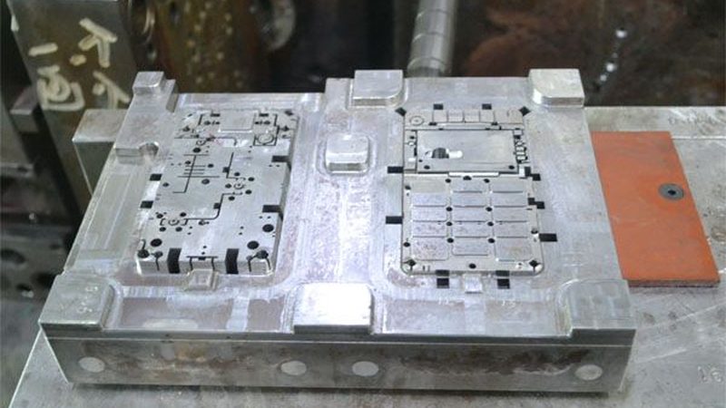 新能源汽车模具设计：挑战与机遇并存**